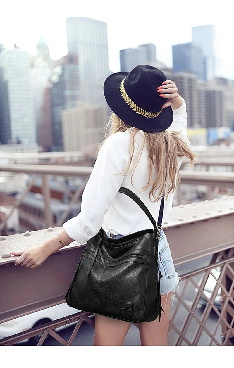 Women Handbags Female Designer Brand Shoulder Bags for Travel Weekend Outdoor Feminine Bolsas Leather Large Messenger Bag Winter