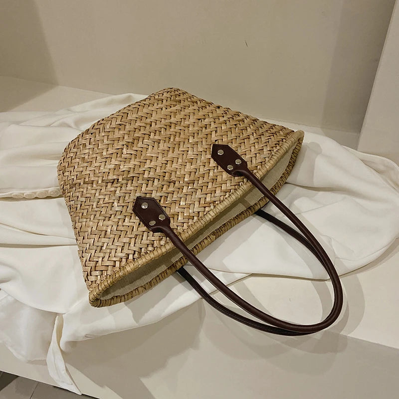 Handmade Women's Shoulder Bag Large Capacity Handbags Bohemian Summer Straw Beach Bag Female Shopper Basket Woven Tote Bags