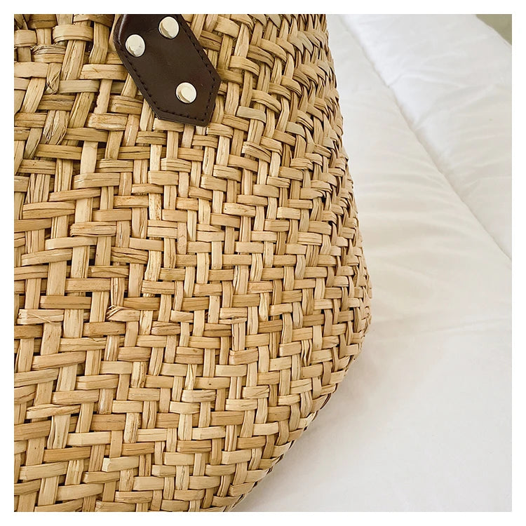 Handmade Women's Shoulder Bag Large Capacity Handbags Bohemian Summer Straw Beach Bag Female Shopper Basket Woven Tote Bags